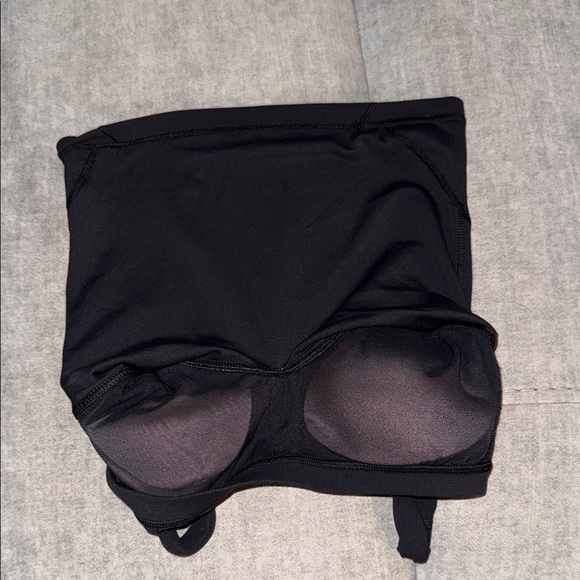 lululemon athletica Classic Black Sports Bra - Picture 3 of 4